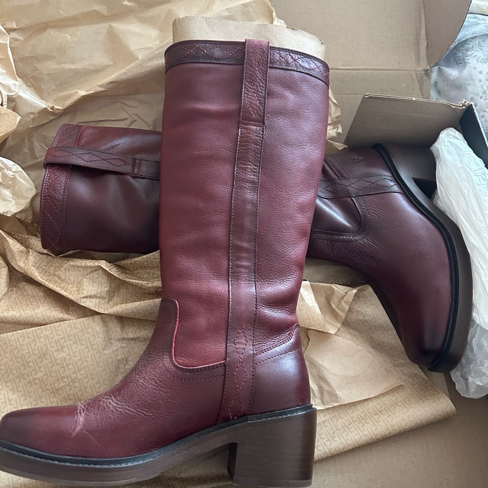 Frye Kate Pull On Boots-Merlot